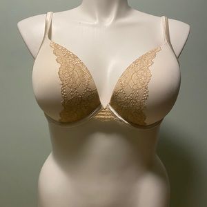 Cacique Smooth Boost Plunge Bra
